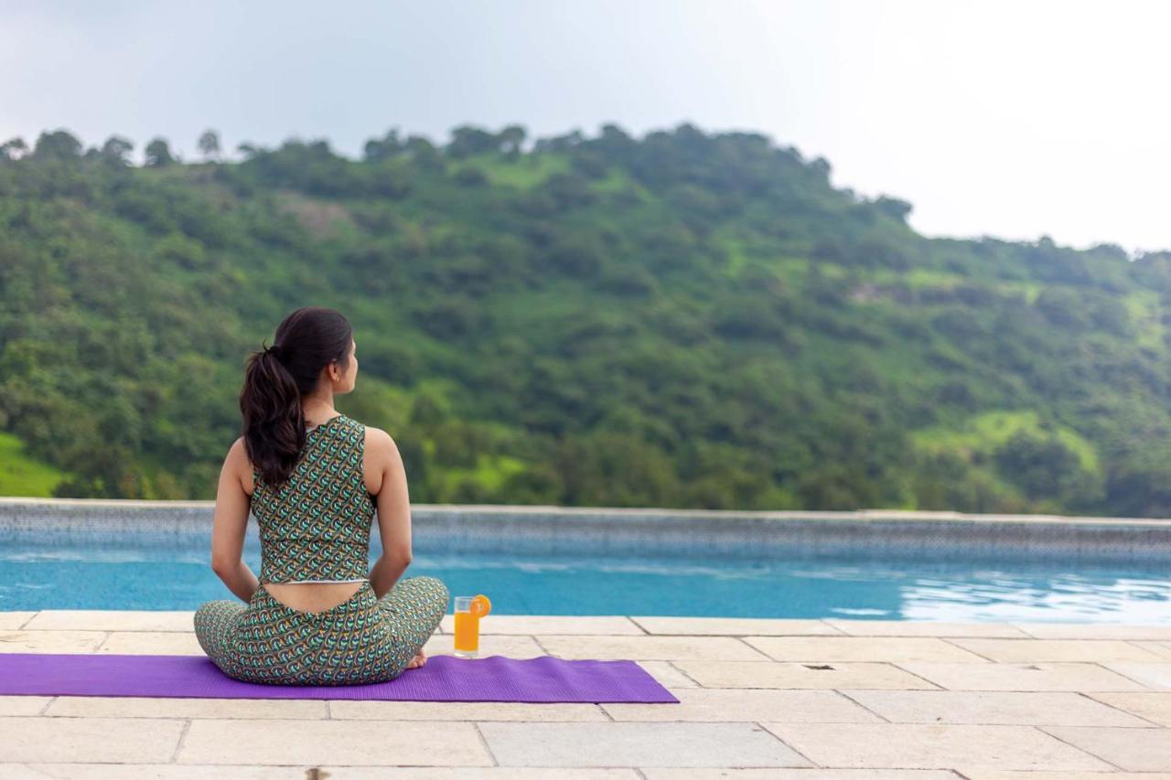 Stayvista'S Shivom Villa 12 - A Serene Escape With Views Of The Valley And Lake Lonavla Zewnętrze zdjęcie